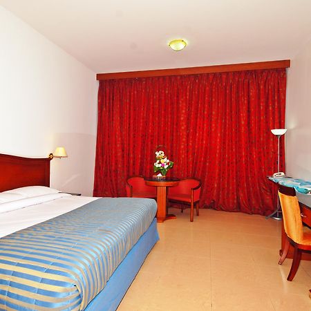 Ramee Garden Hotel Apartments アブダビ エクステリア 写真
